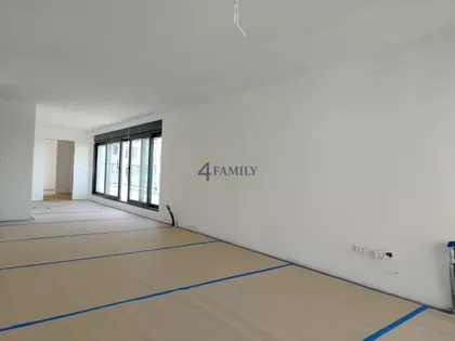 Karpoševa | 4zida.rs