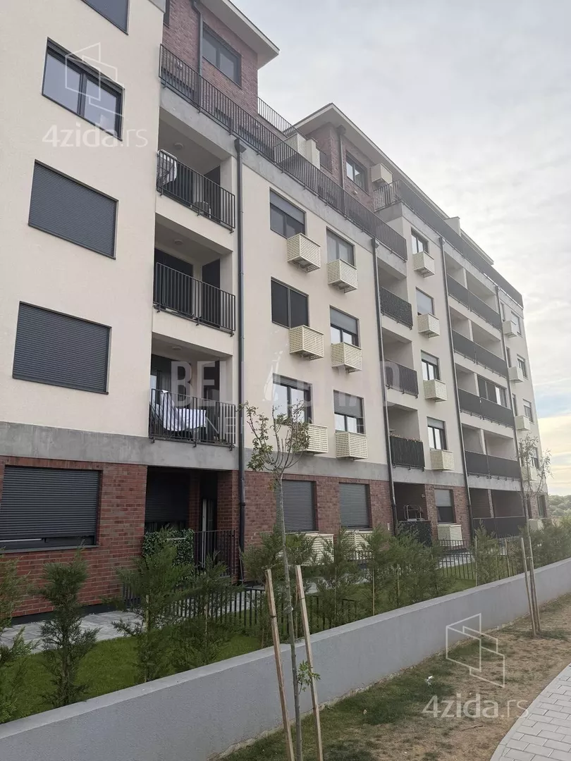 Garaža | 4zida