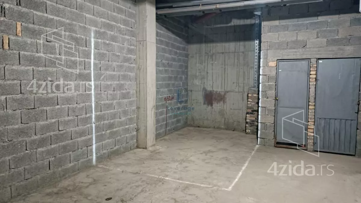 Garaža/Parking | 4zida