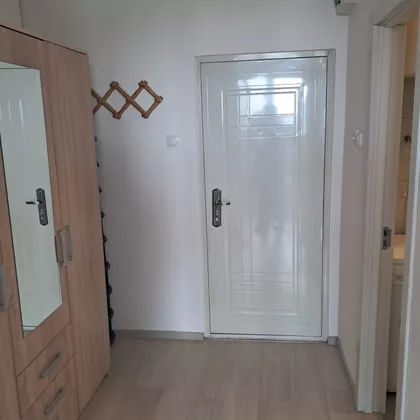 Segedinski Put 15 | 4zida.rs