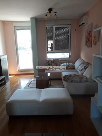 Denkova Bašta | 4zida.rs