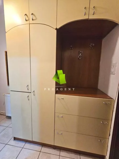 Dom Zdravlja | 4zida.rs