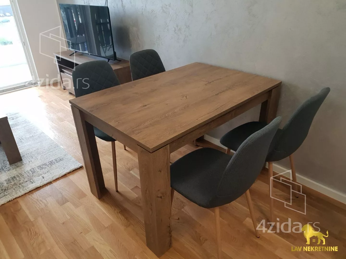 Jednoiposoban stan | 4zida