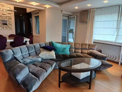 Cara Dušana | 4zida.rs