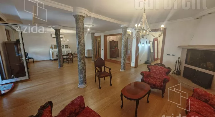 5-etažna kuća | 4zida