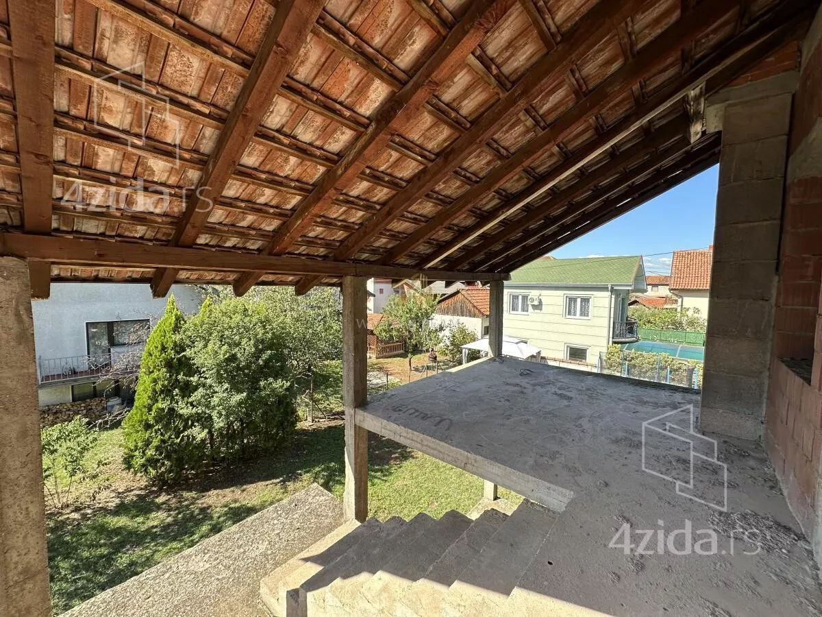 Kuća | 4zida