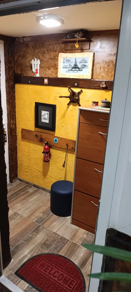 Tikveška 15 | 4zida.rs