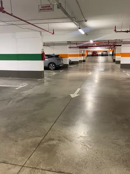 Zadužbinska | 4zida.rs