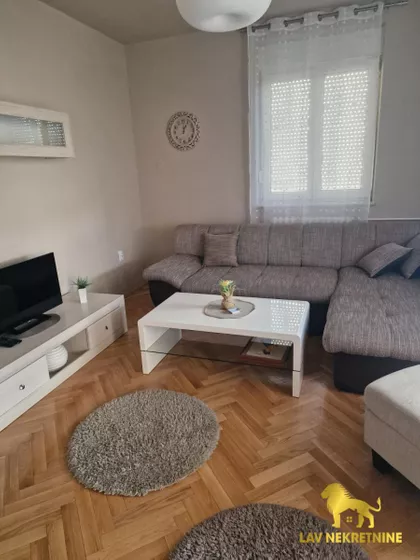 STRAŽILOVSKA | 4zida.rs