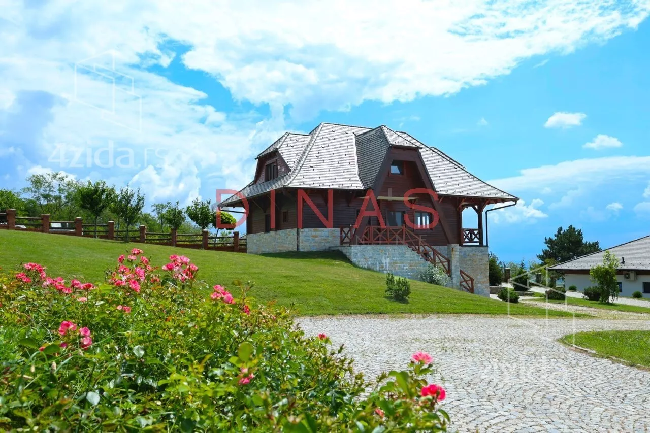 Kuća | 4zida