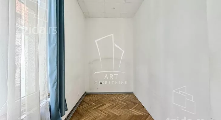 Četvoroiposoban stan | 4zida