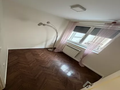 Jug Bogdana 6 | 4zida.rs