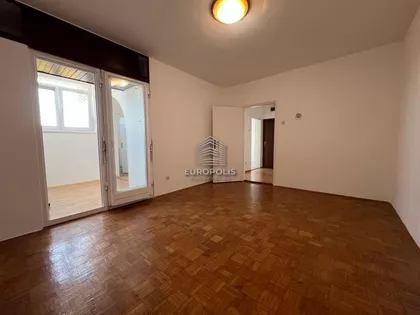 Svetosavska | 4zida.rs