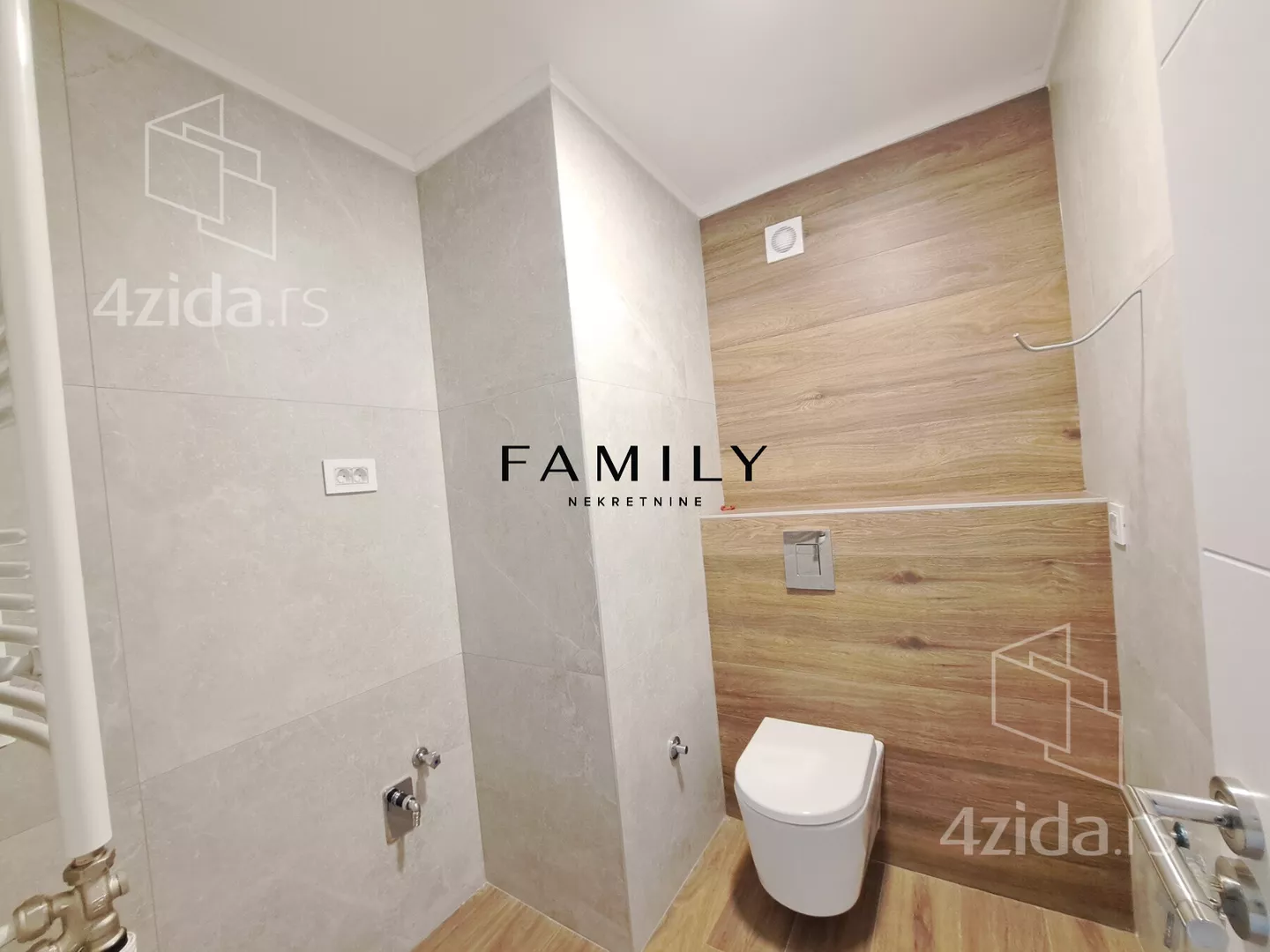 Četvoroiposoban stan | 4zida