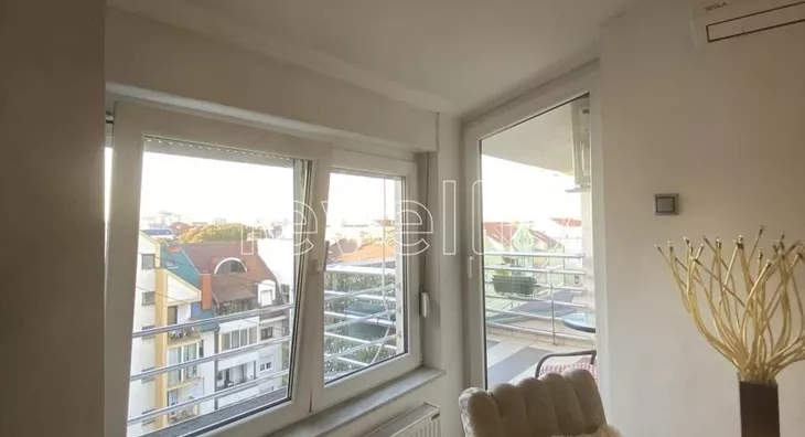 Šestosoban stan | 4zida