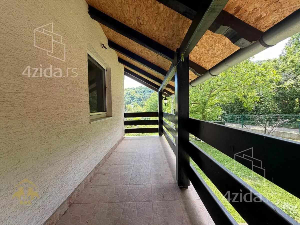 Kuća | 4zida