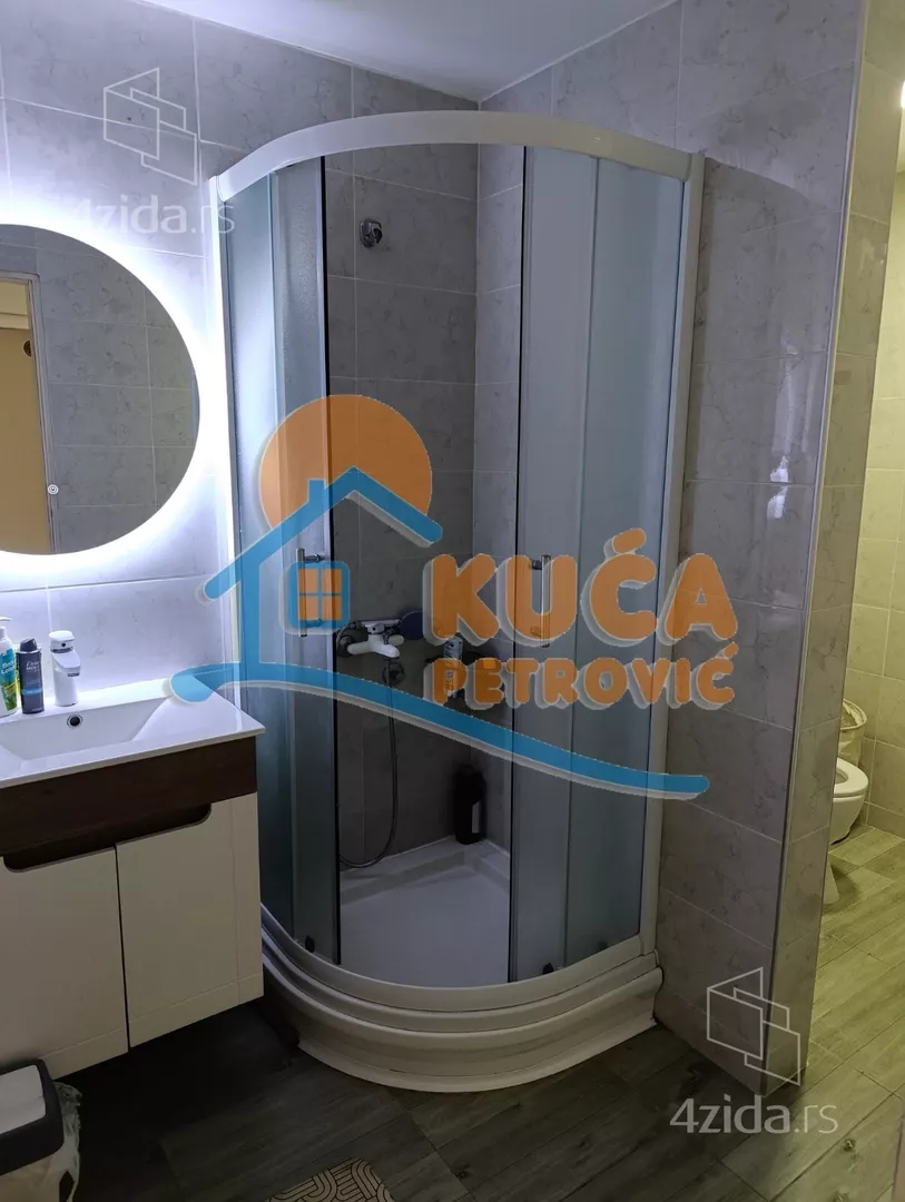 4-etažna kuća | 4zida