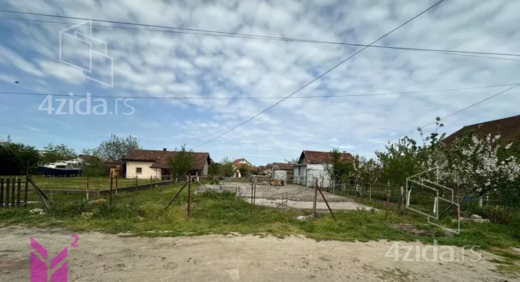 Plac | 4zida