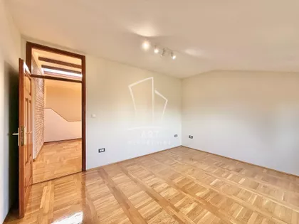 Ružićeva | 4zida.rs