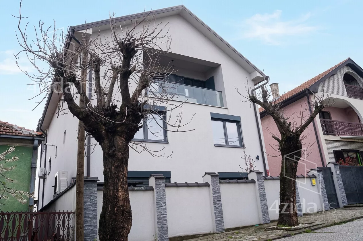 3-etažna kuća | 4zida