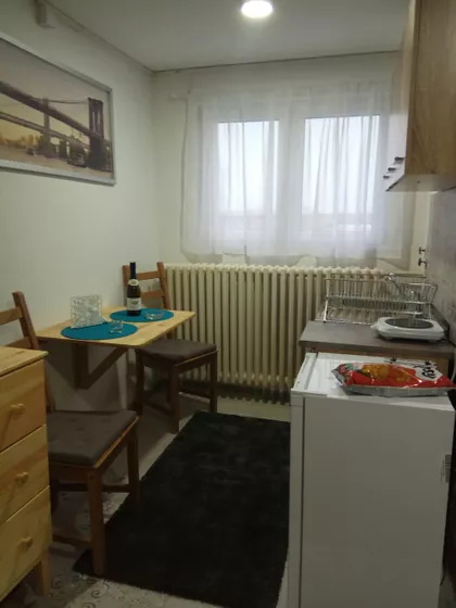 Evgenija Kumičića 18/21 | 4zida.rs