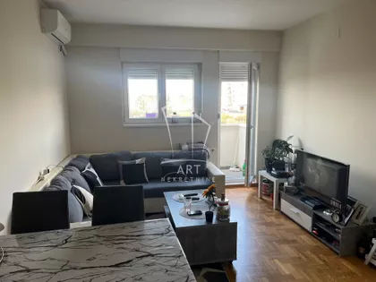 Miljana Miljanića | 4zida.rs