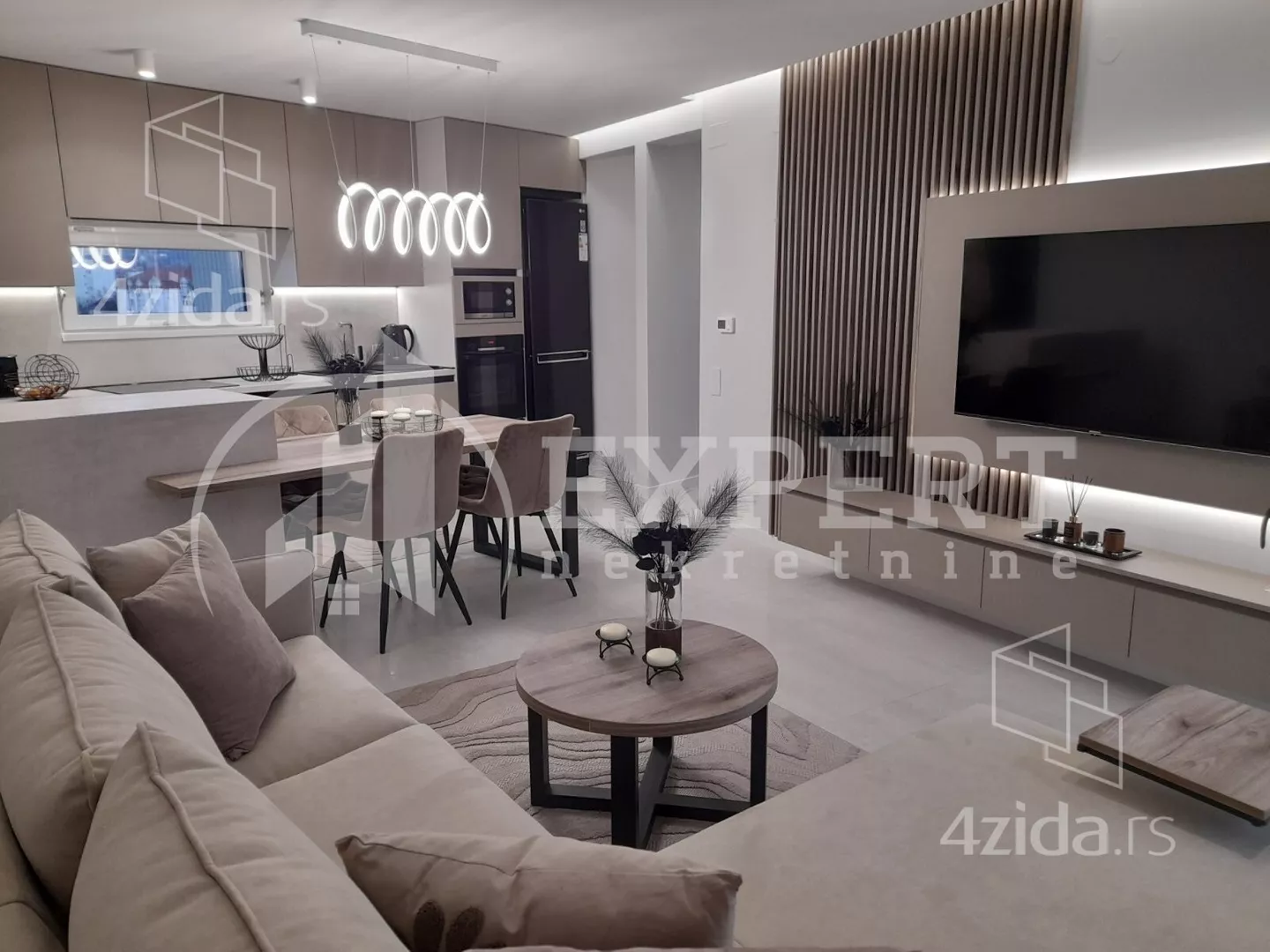 Dvoiposoban stan | 4zida