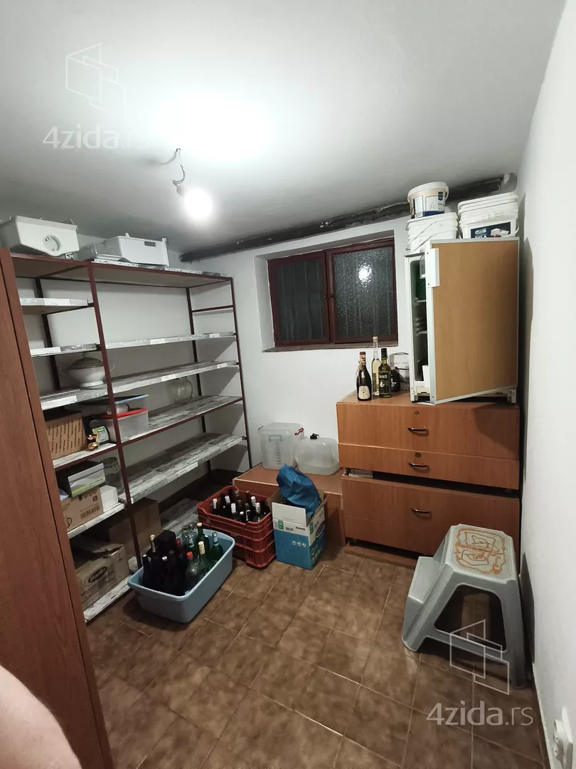 4-etažna kuća | 4zida