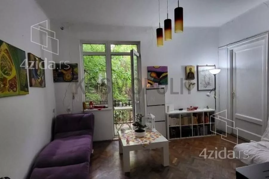 Četvoroiposoban stan | 4zida