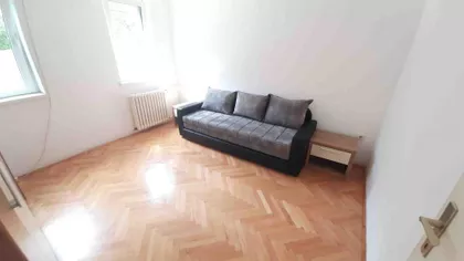 Zvečanska | 4zida.rs