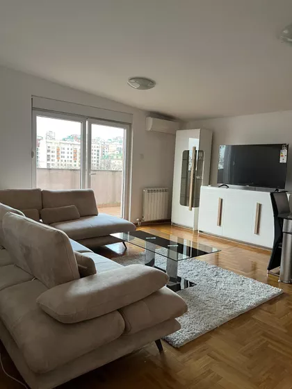 Lekino Brdo | 4zida.rs