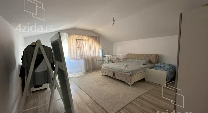 Četvoroiposoban stan | 4zida
