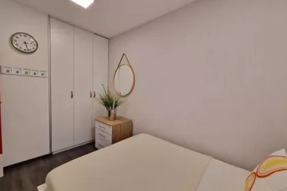 Narodnih Heroja | 4zida.rs