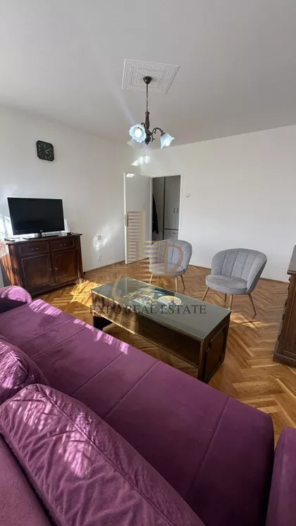 Pariske komune | 4zida.rs