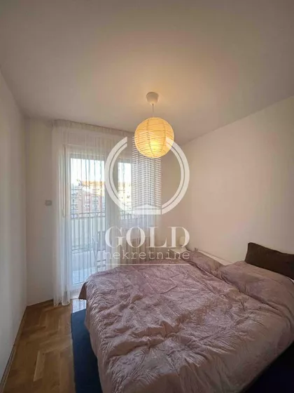 Janka Čmelika | 4zida.rs