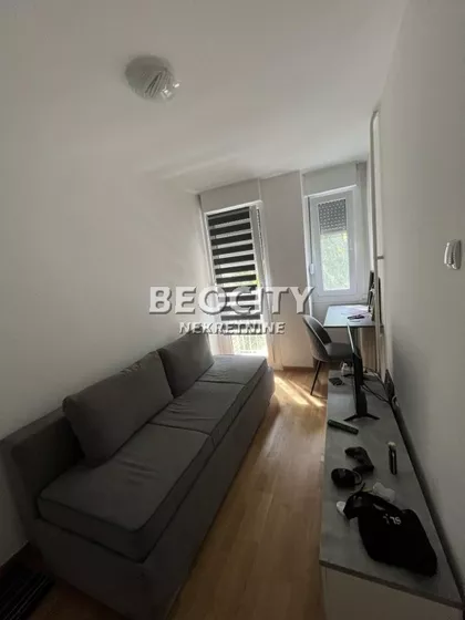 Seljačkih buna | 4zida.rs