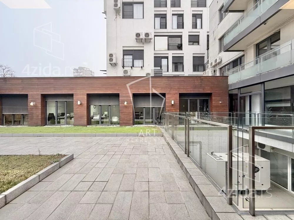 Poslovni prostor | 4zida