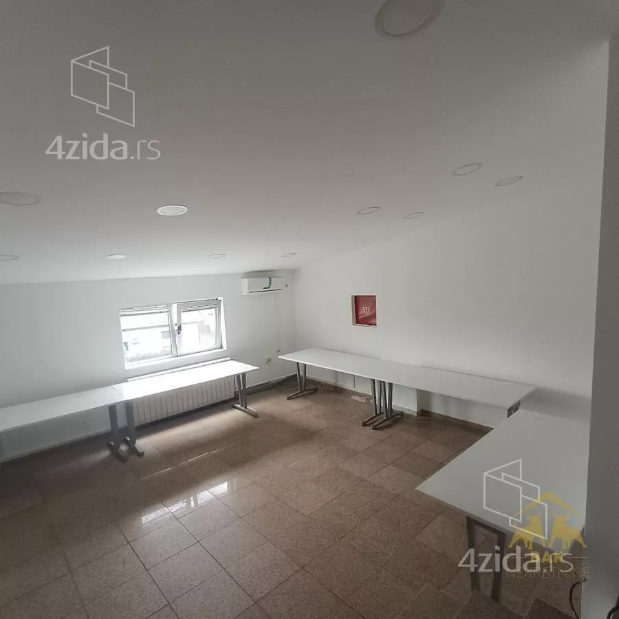 Poslovni prostor | 4zida