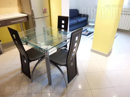 DONJI DORĆOL | 4zida.rs