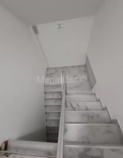 Železnik | 4zida.rs
