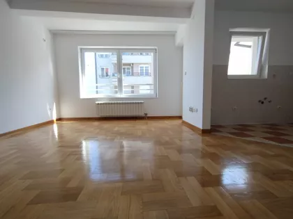 Kajmakčalanska 4 | 4zida.rs
