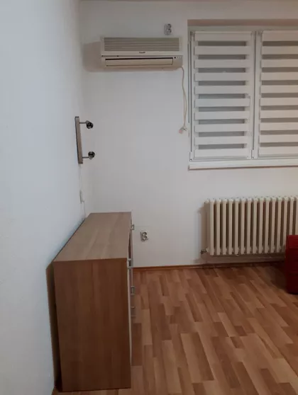 Trg Jakaba I Komora | 4zida.rs