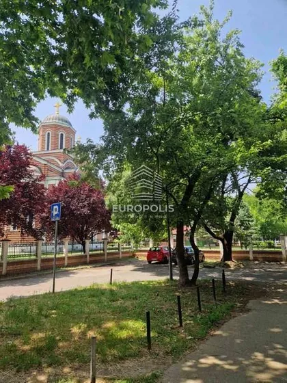 Batajnica | 4zida.rs