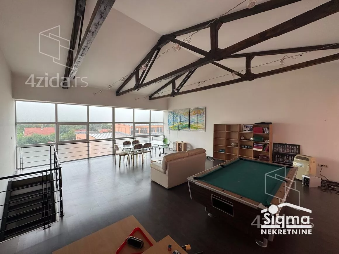 Poslovna zgrada | 4zida