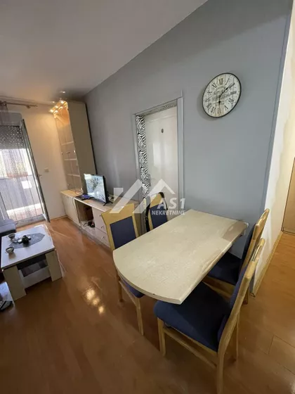 Bulevar Cara Lazara | 4zida.rs