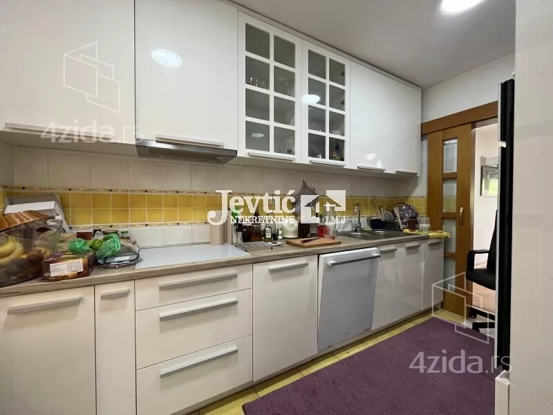 4-etažna kuća | 4zida