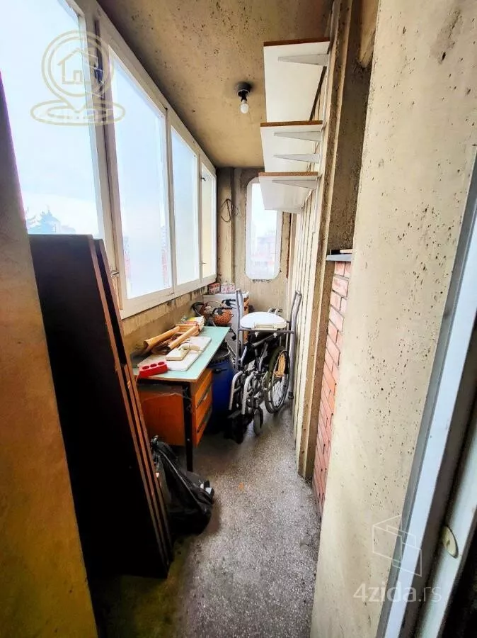 Troiposoban stan | 4zida