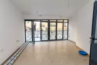 Lokal | 4zida