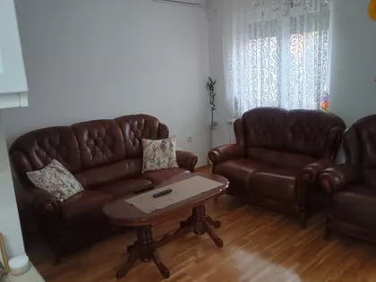 Zanatlijska | 4zida.rs