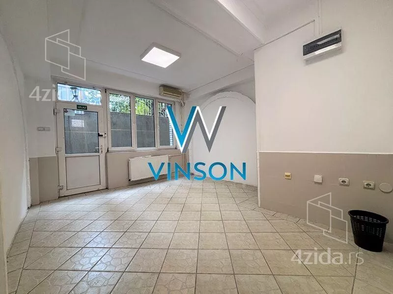 Lokal | 4zida